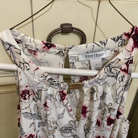 Top - Picture 2 of 3